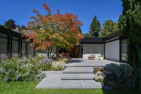Gestalteter Privatgarten von Prieß Garten und Landschaft